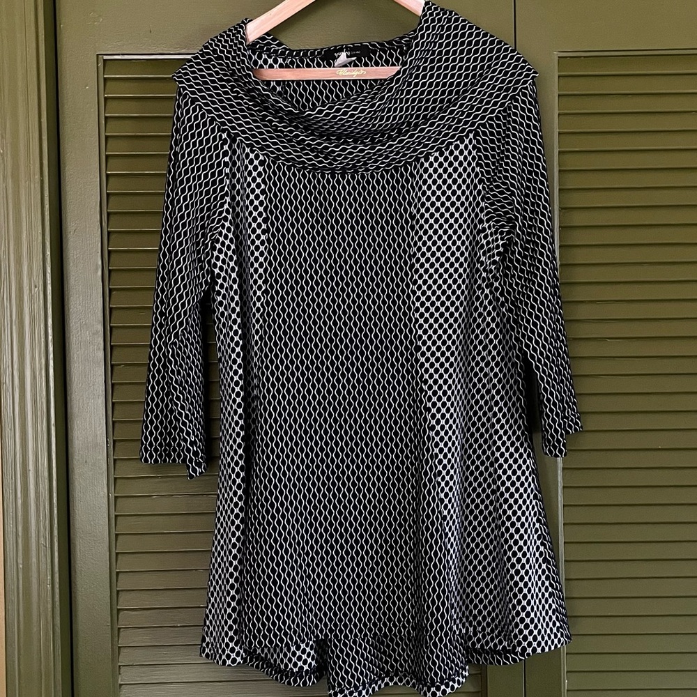 Yushi Patterned Draped Top